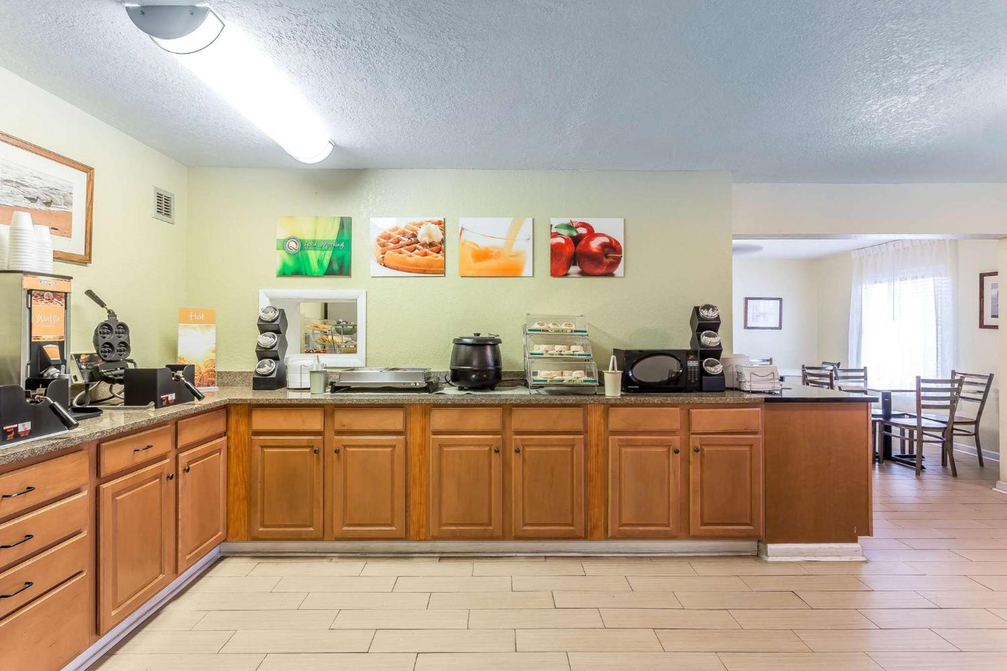 Quality Inn Carolina Oceanfront Kill Devil Hills Exterior photo