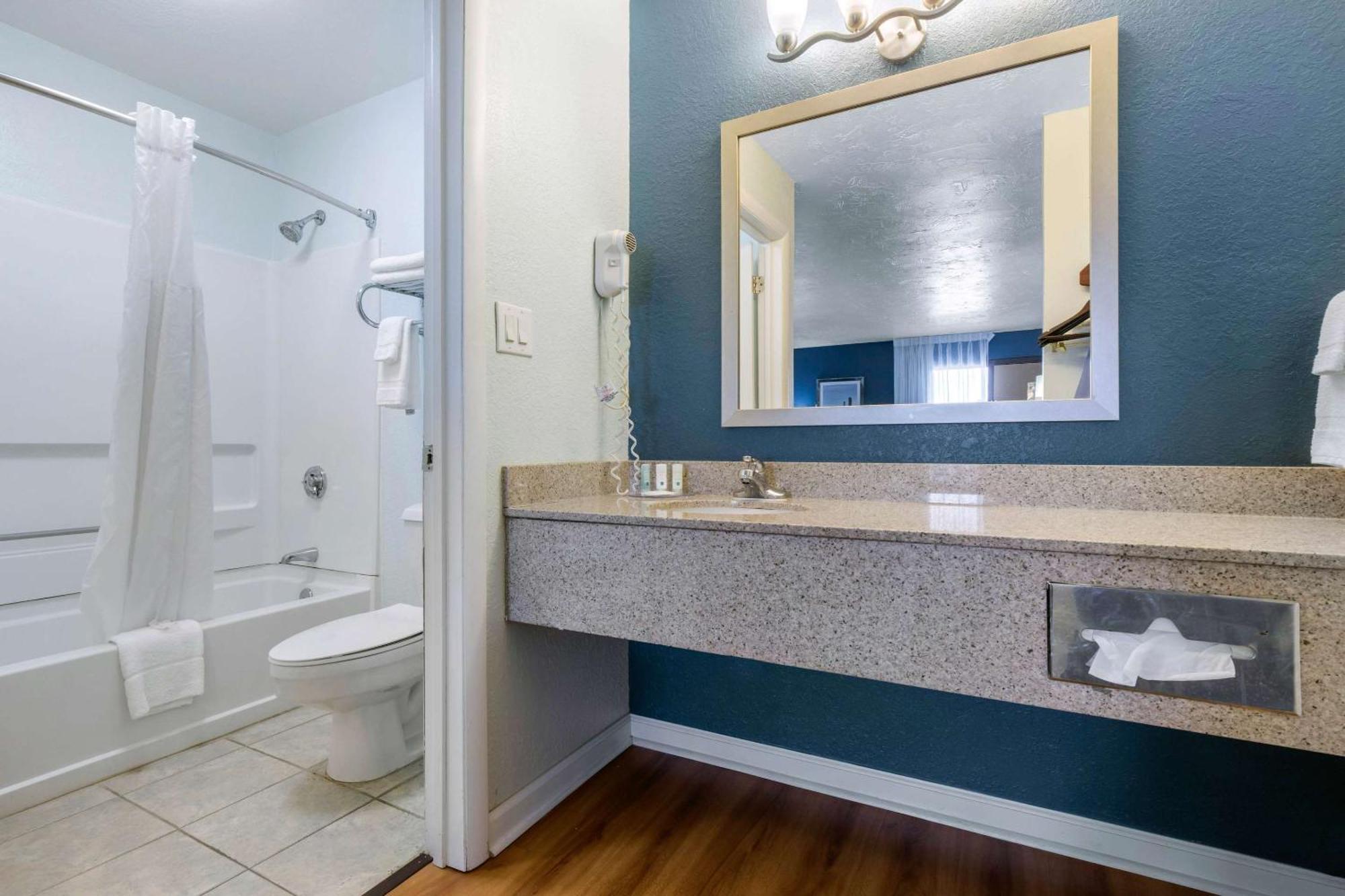 Quality Inn Carolina Oceanfront Kill Devil Hills Exterior photo